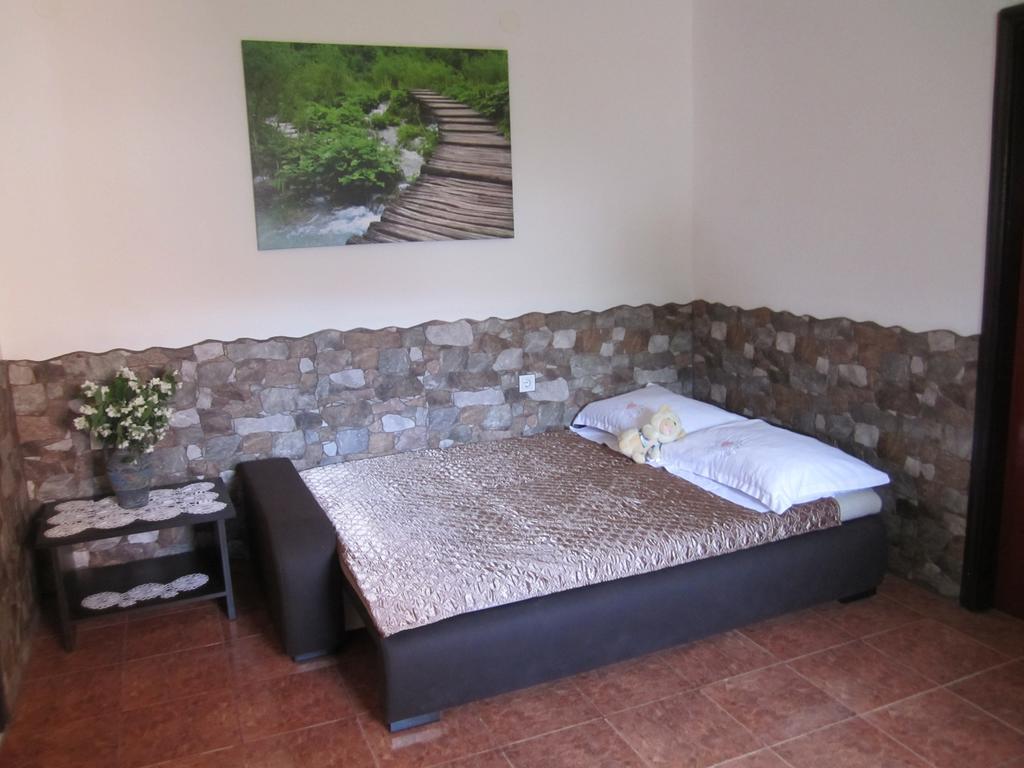 Villa Helena พูลา ภายนอก รูปภาพ